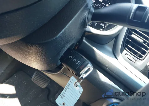 2019 Kia Rio S z USA, uszkodzony, nr VIN 3KPA24AB2KE218442